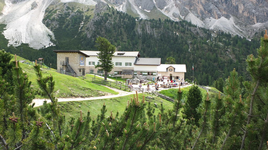Garni Le Chalet Santa Cristina Val Gardena Eksteriør bilde