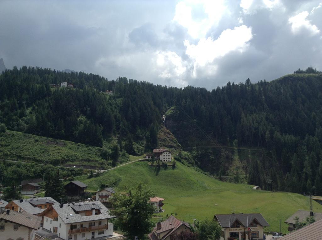 Garni Le Chalet Santa Cristina Val Gardena Eksteriør bilde