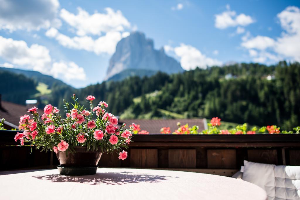 Garni Le Chalet Santa Cristina Val Gardena Eksteriør bilde
